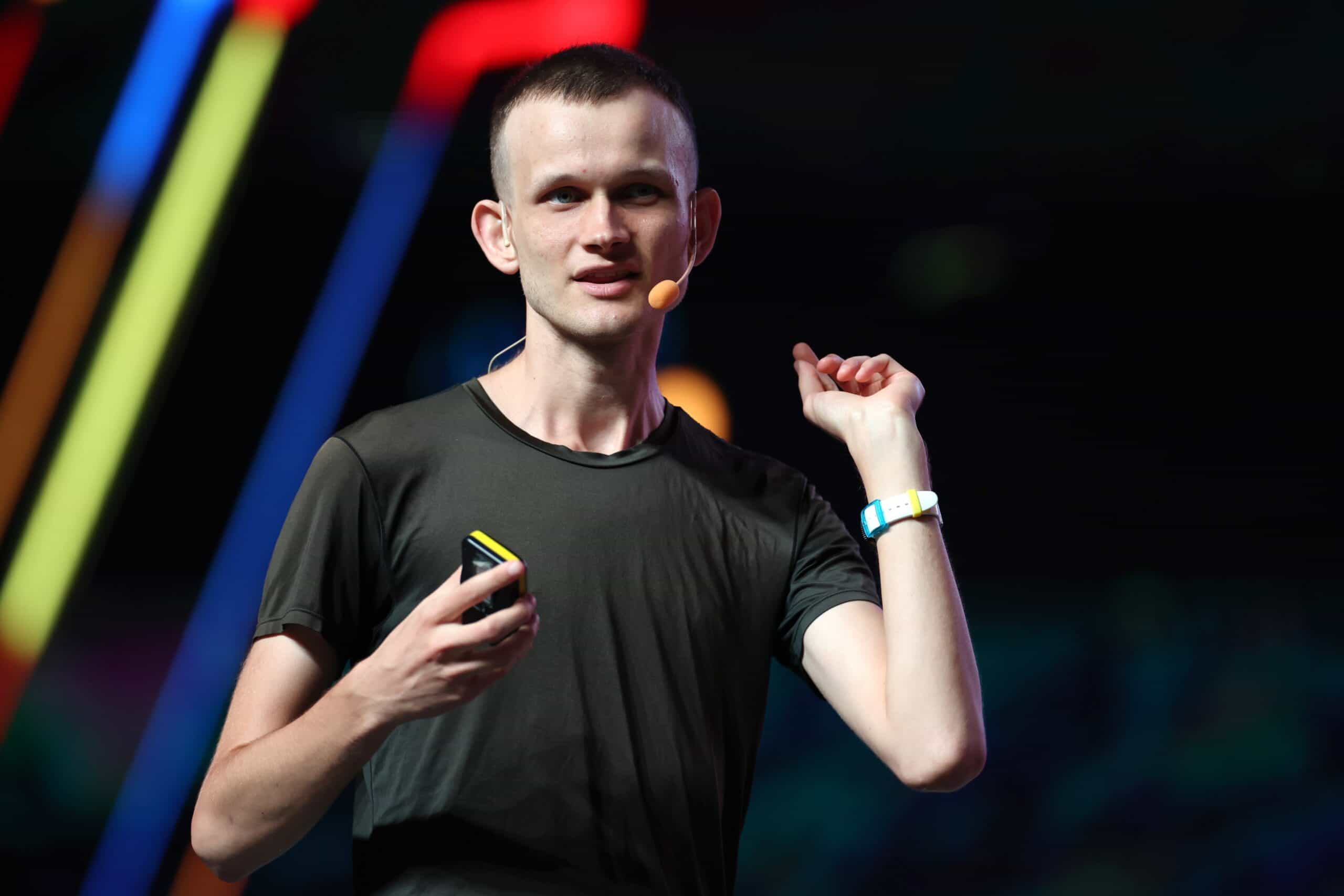 Vitalik Buterin: Ethereum Progressed in 2025, Must Decentralize in 2026