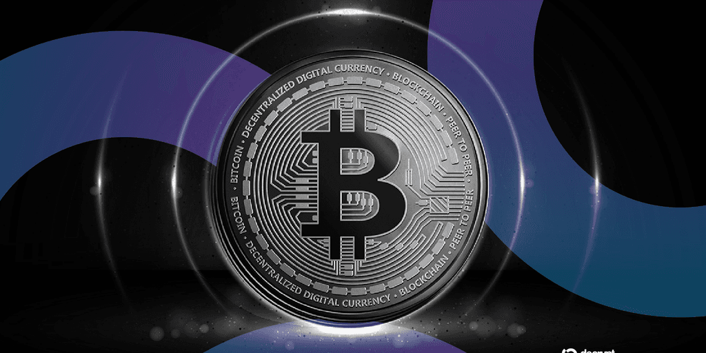 Bitcoin Dips to $92K as Liquidations Top $440M