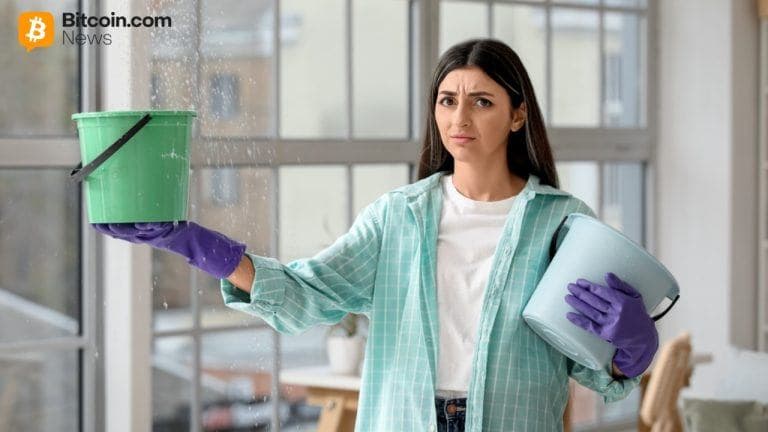 Bitcoin ETFs Shed $486 Million as XRP Sees First-Ever Outflows