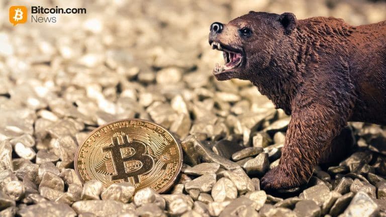 Crypto ETFs Stay Red: Bitcoin Loses $349 Million in Friday Pullback